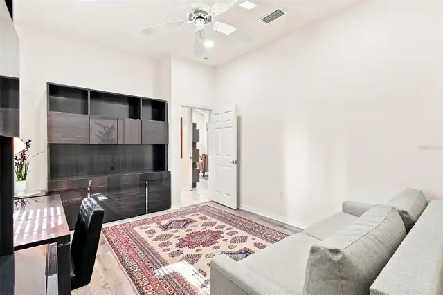Listing Photo 34