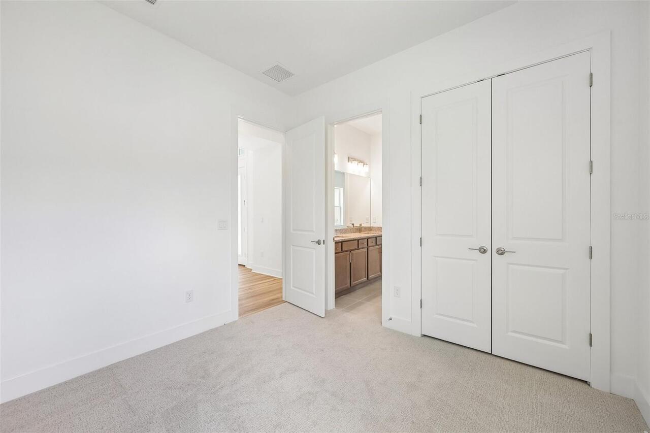 Listing Photo 33