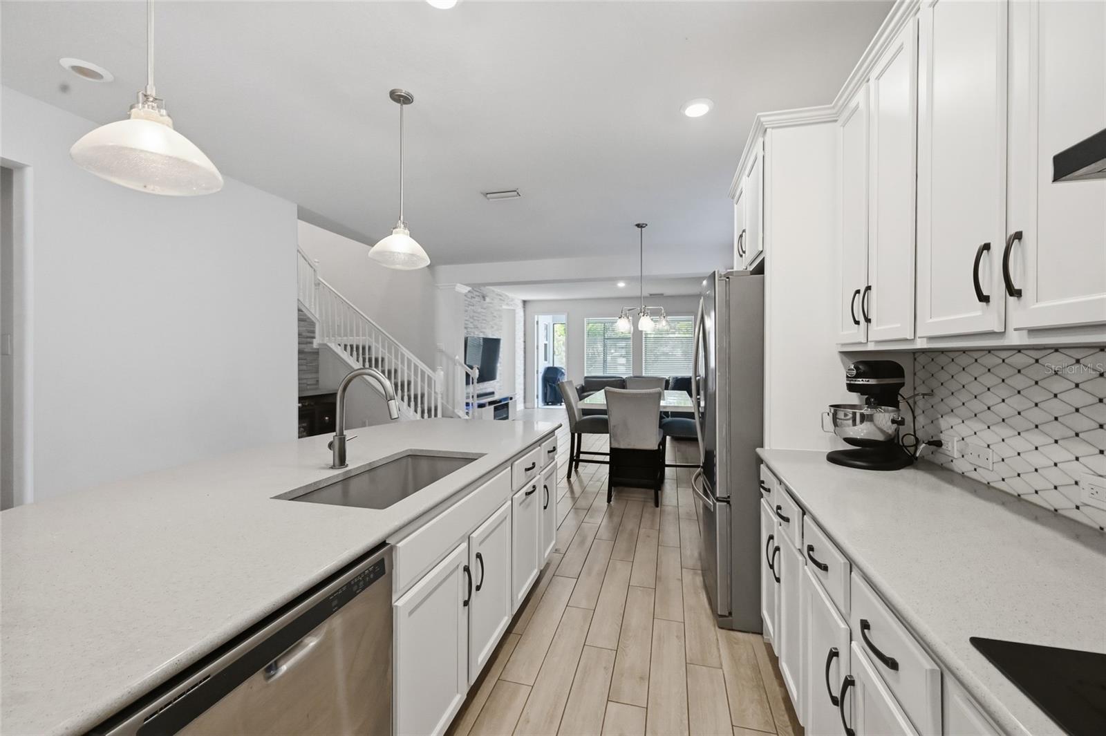 Listing Photo 12