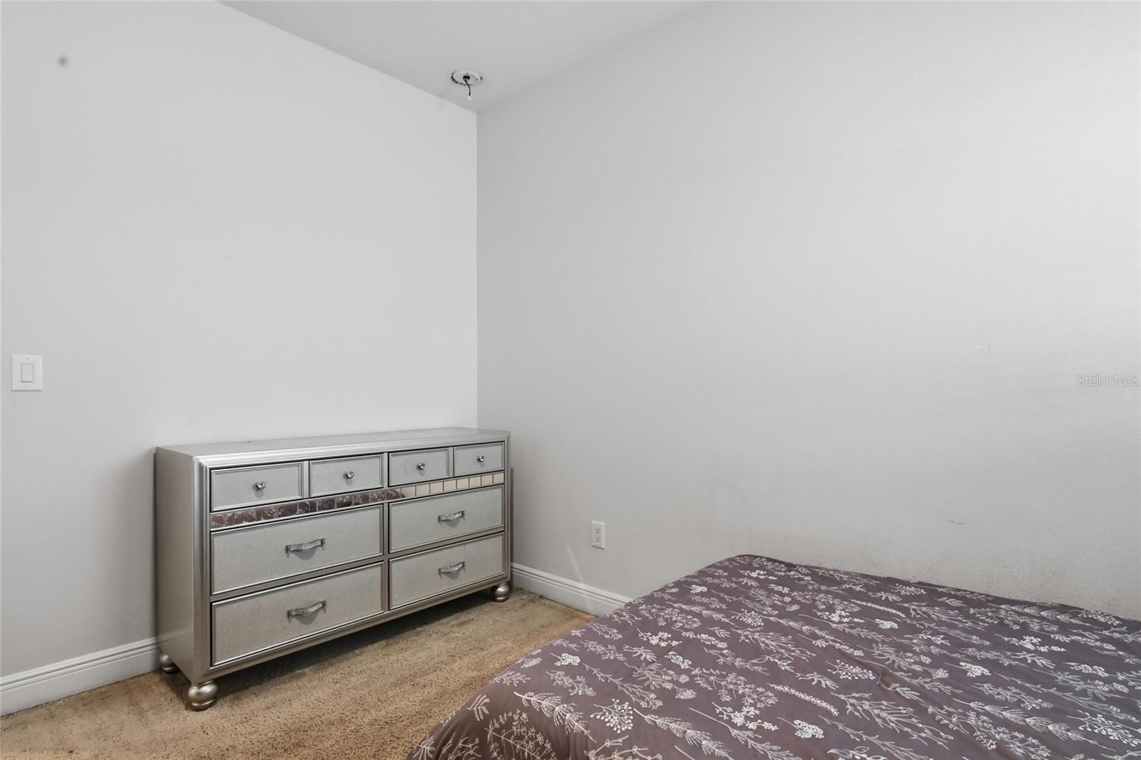 Listing Photo 28