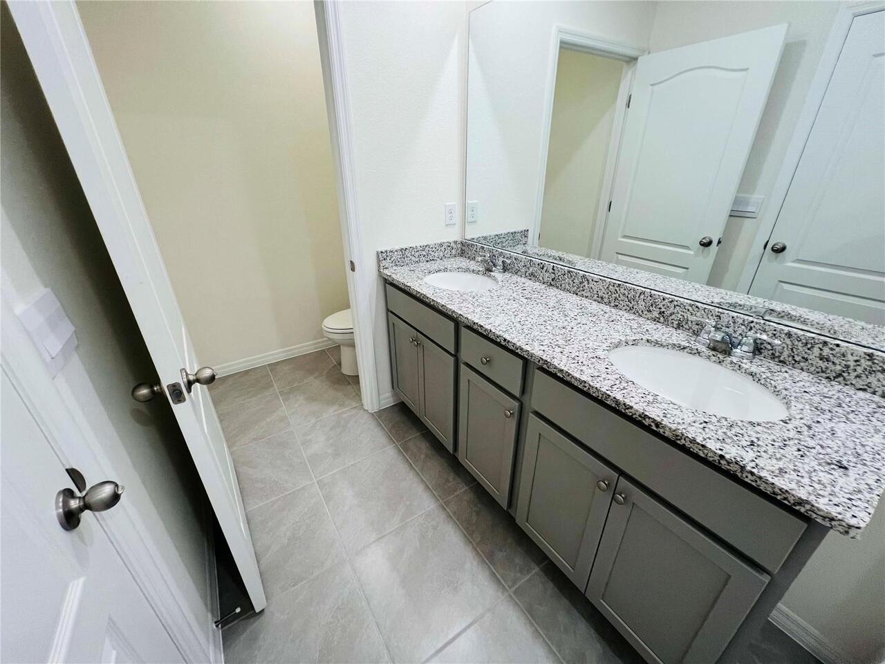 Listing Photo 14