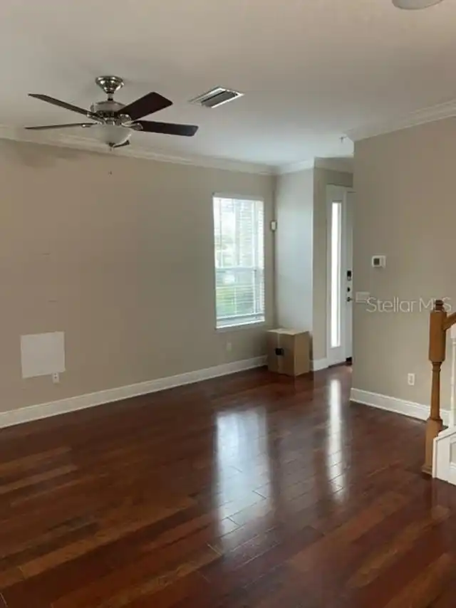 Listing Photo 6