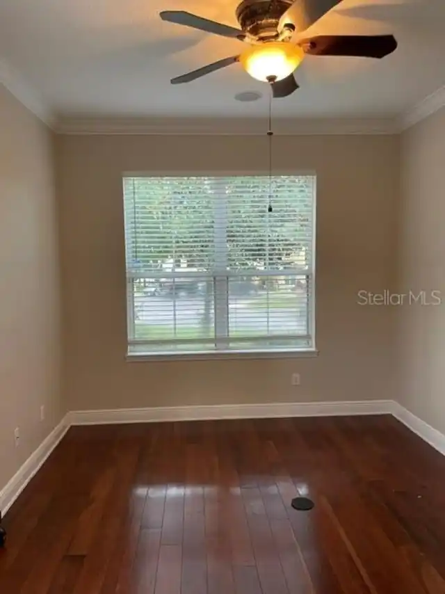 Listing Photo 9