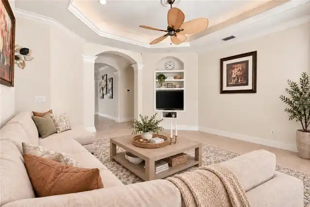 Listing Photo 11