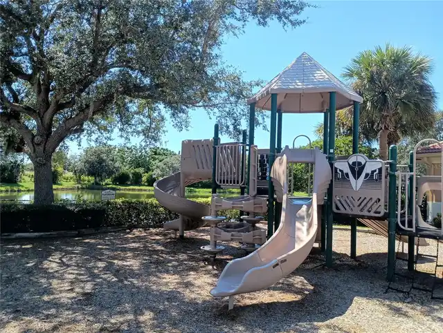 Listing Photo 43