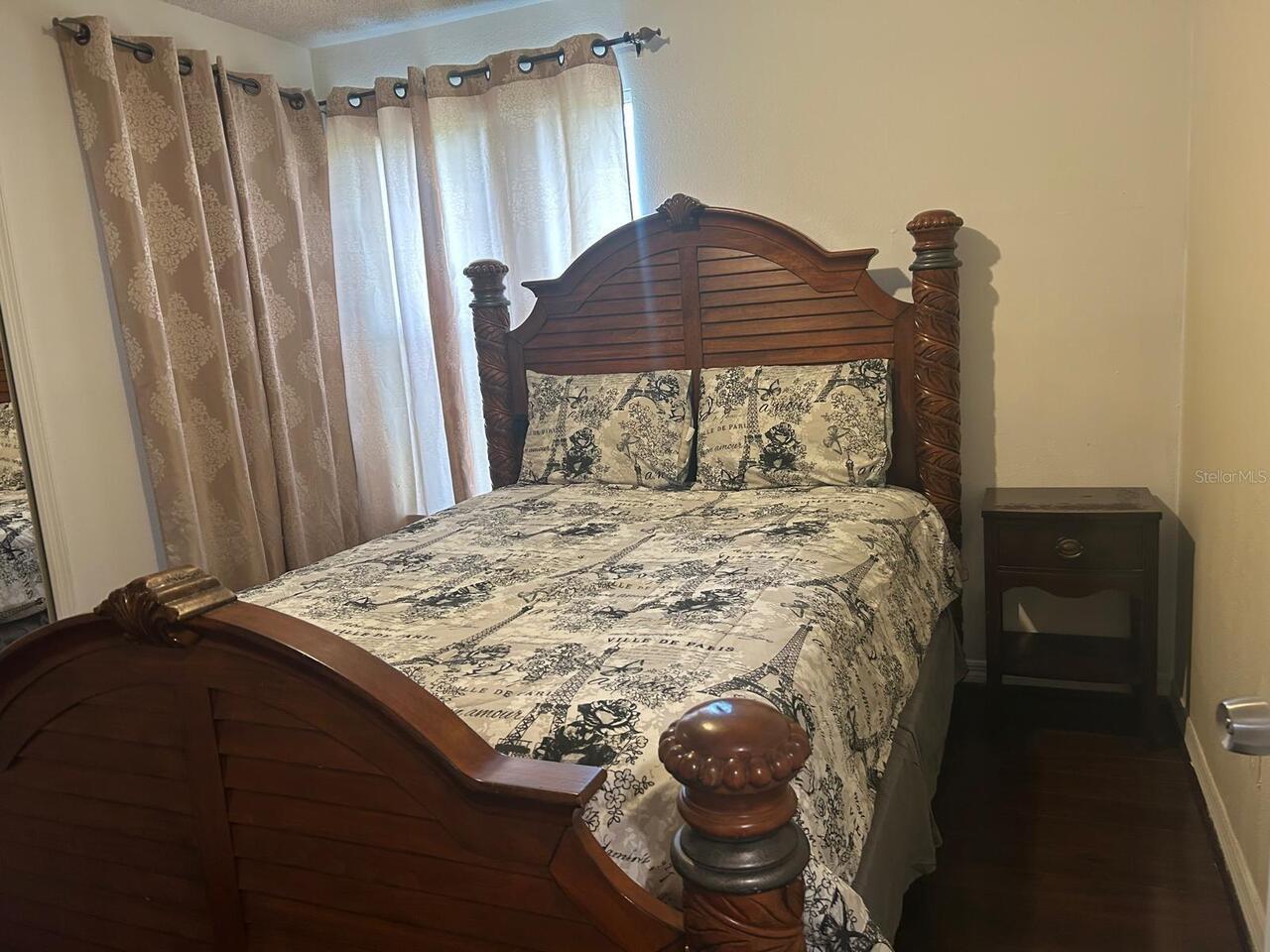 Listing Photo 12