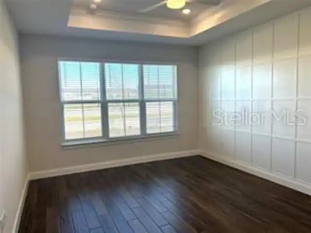 Listing Photo 9