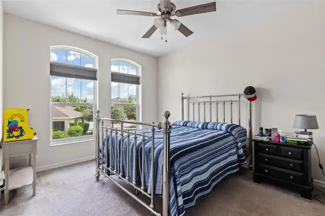 Listing Photo 18