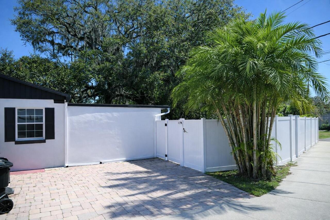 Listing Photo 34
