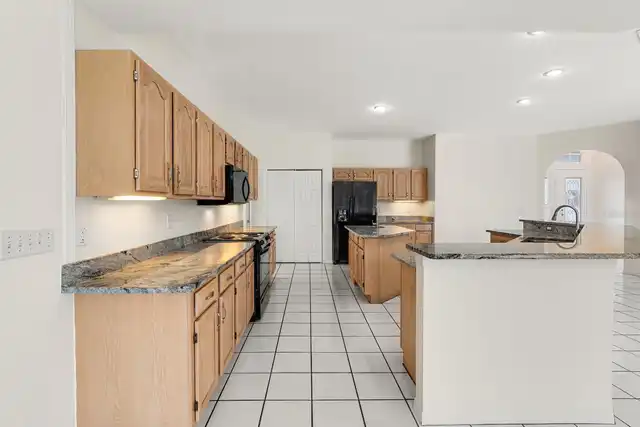 Listing Photo 19