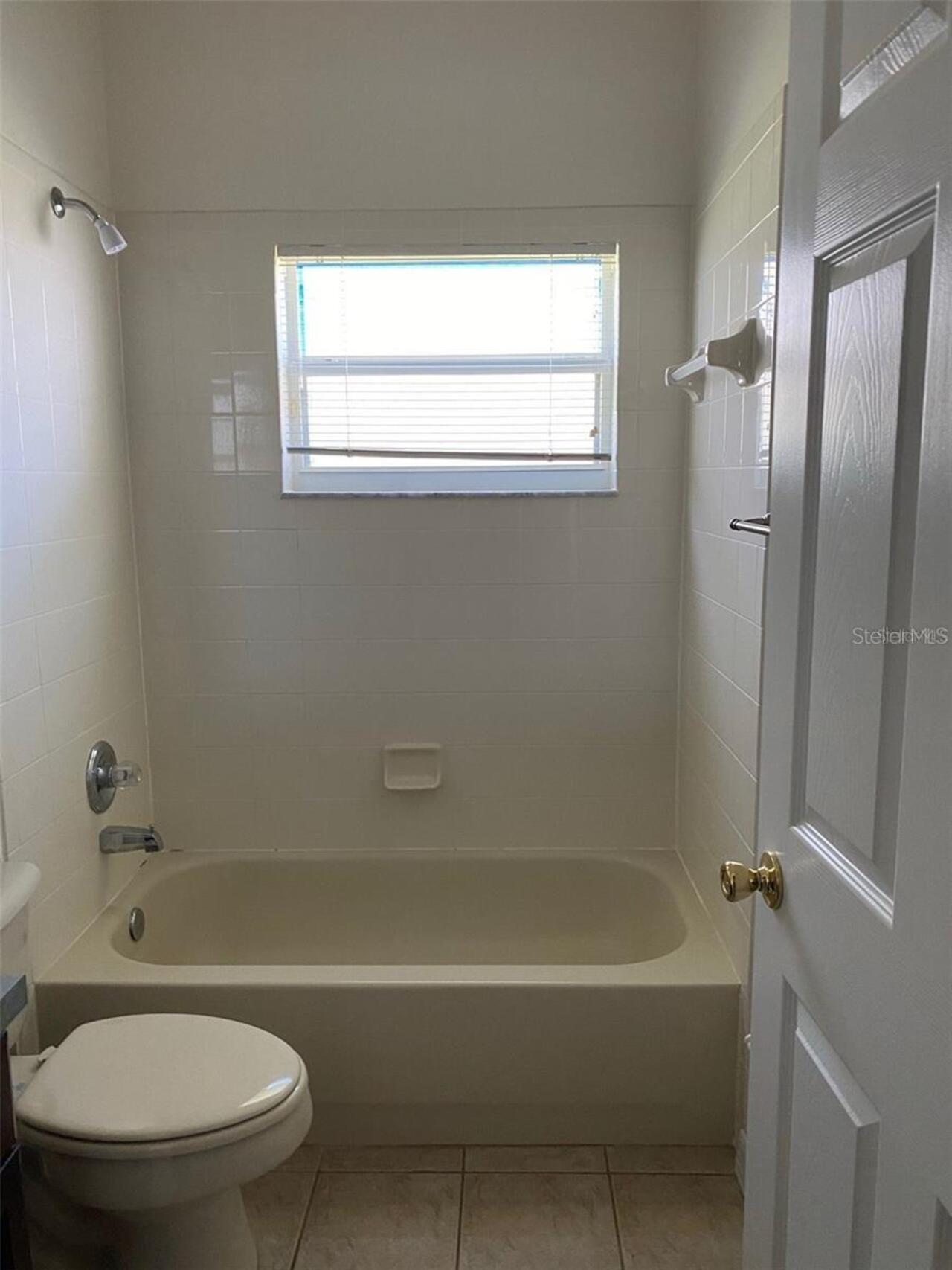 Listing Photo 8