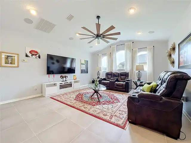 Listing Photo 22
