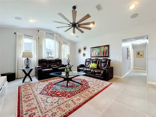 Listing Photo 23