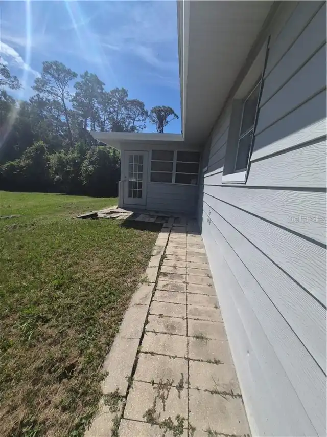 Listing Photo 6