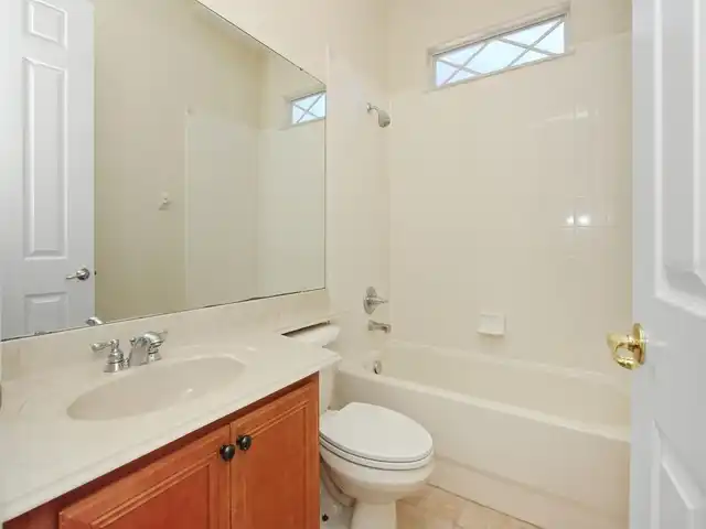 Listing Photo 14
