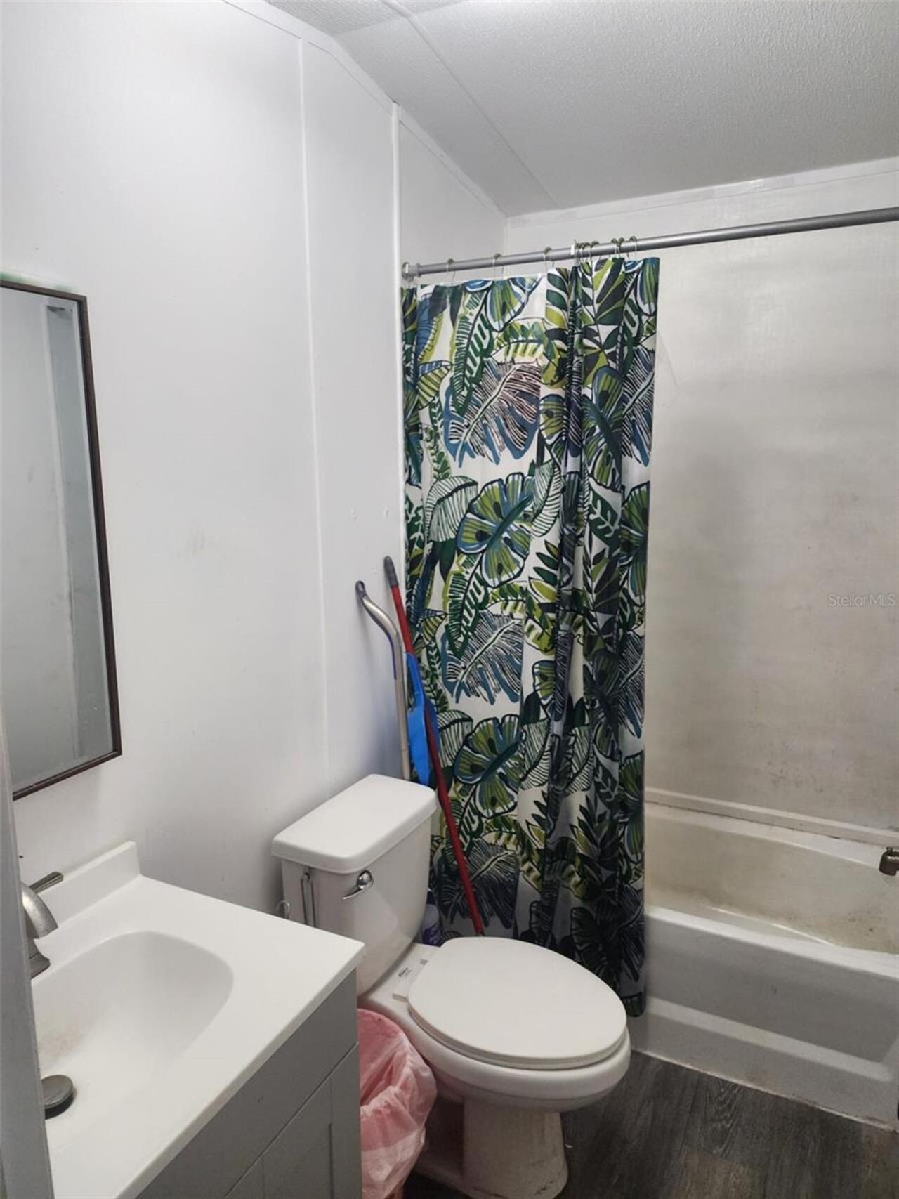 Listing Photo 16