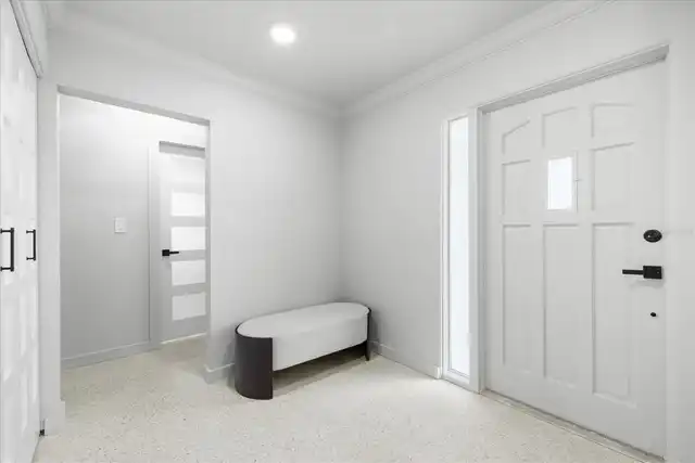 Listing Photo 17
