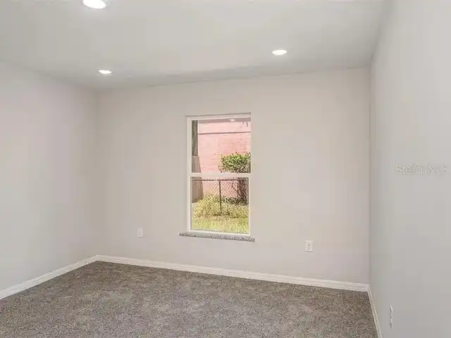 Listing Photo 7