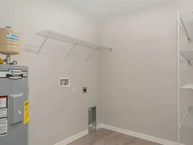 Listing Photo 9