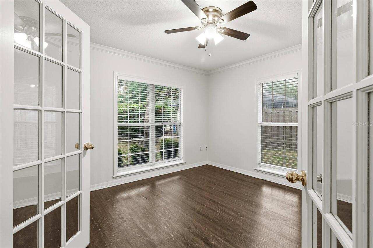 Listing Photo 9