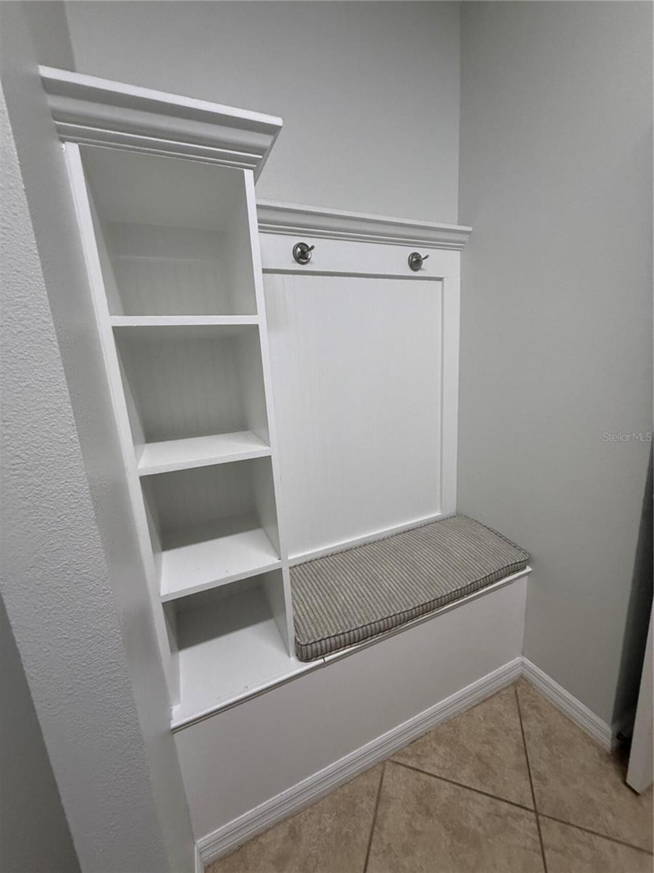 Listing Photo 8