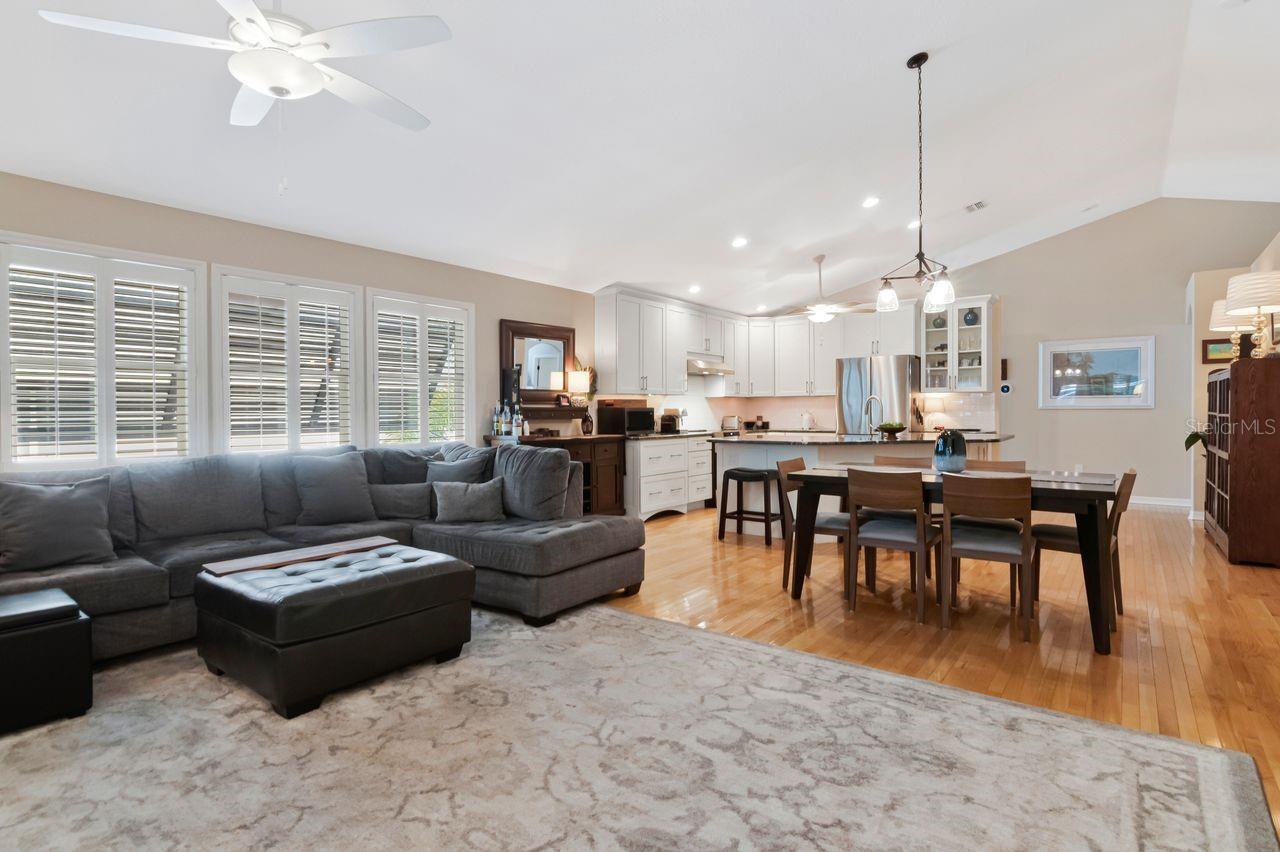 Listing Photo 16