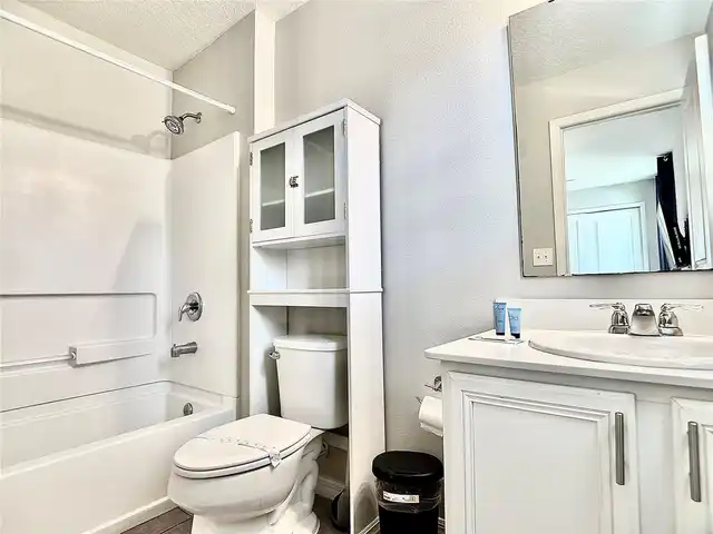 Listing Photo 19