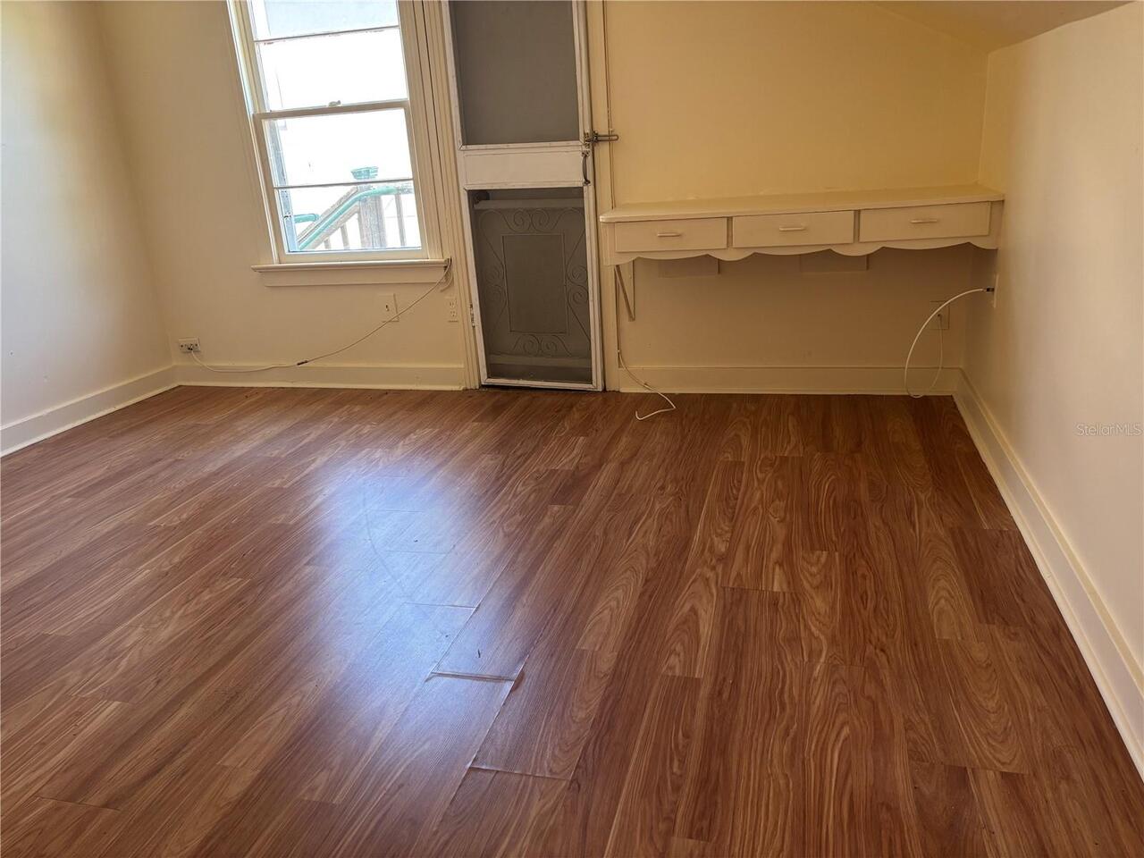 Listing Photo 9