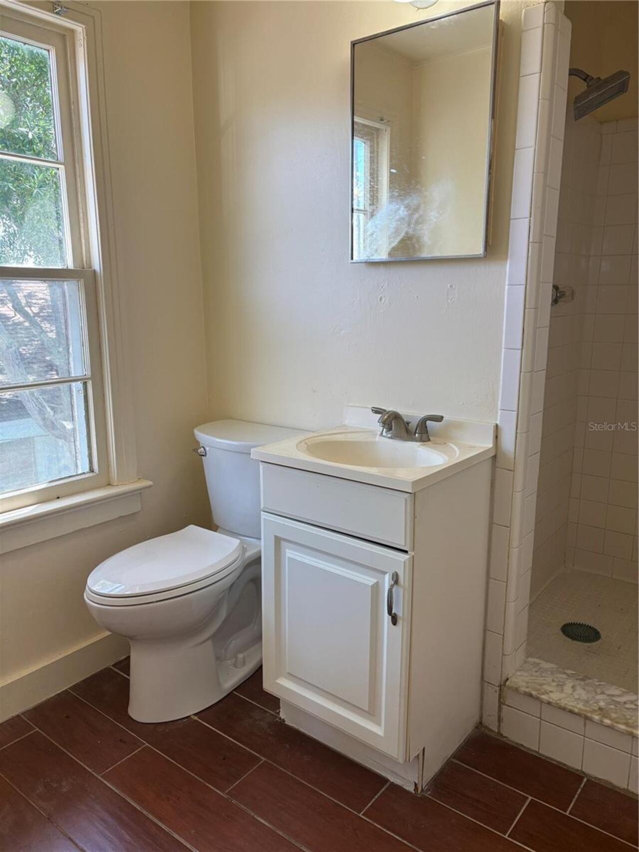 Listing Photo 14