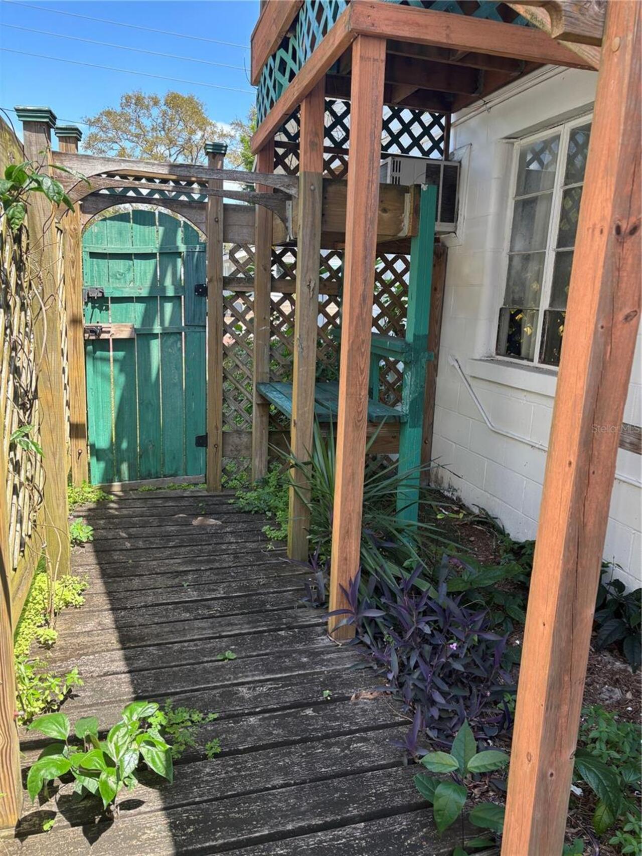 Listing Photo 17