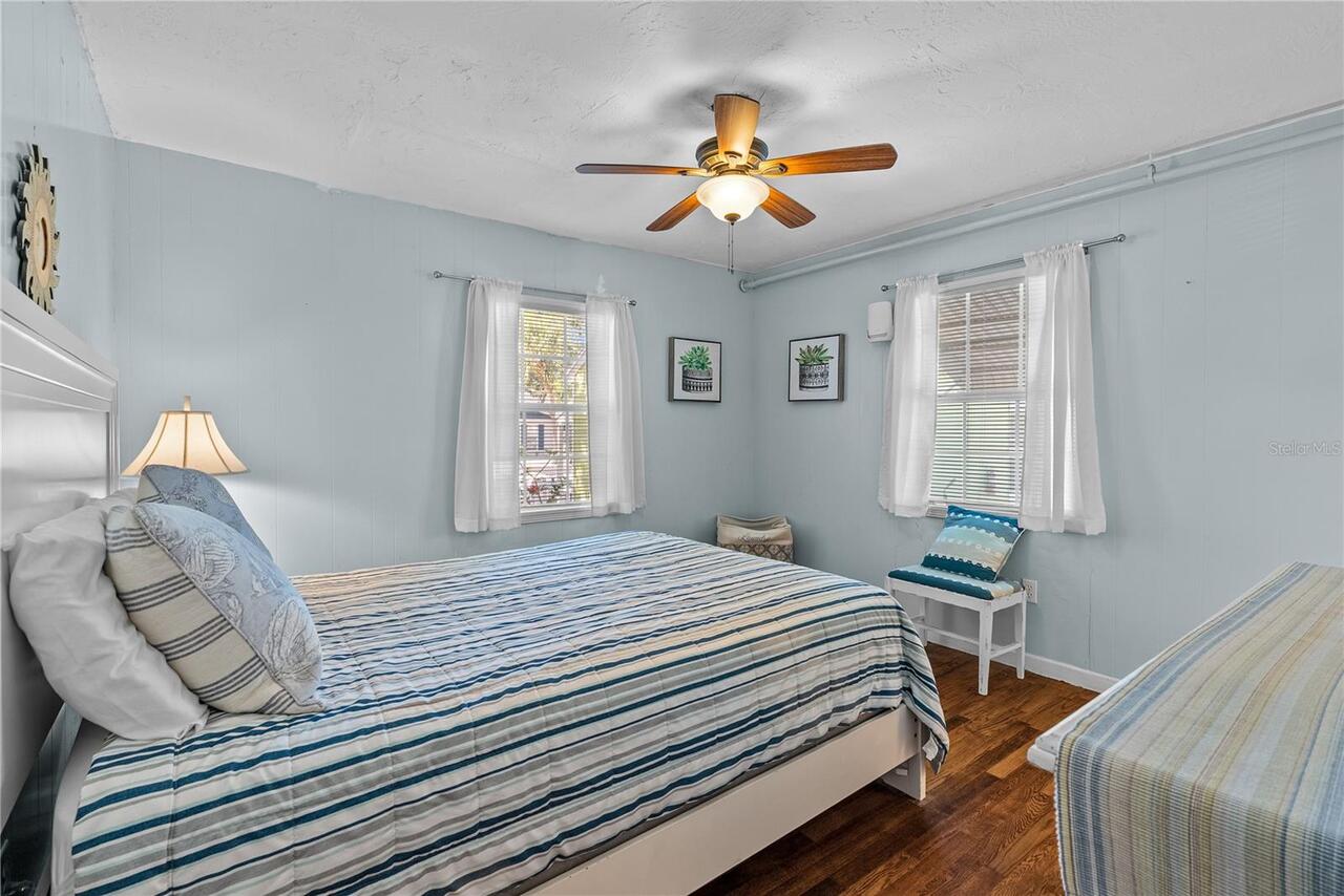 Listing Photo 14