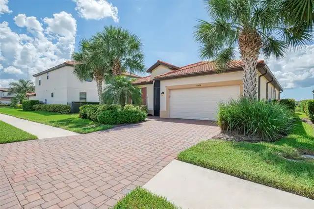 Listing Photo 7