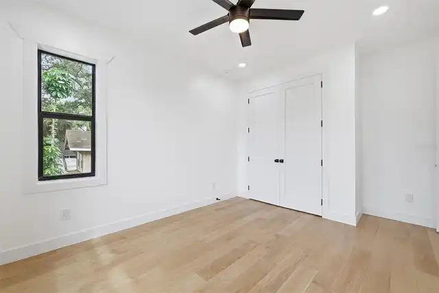 Listing Photo 21