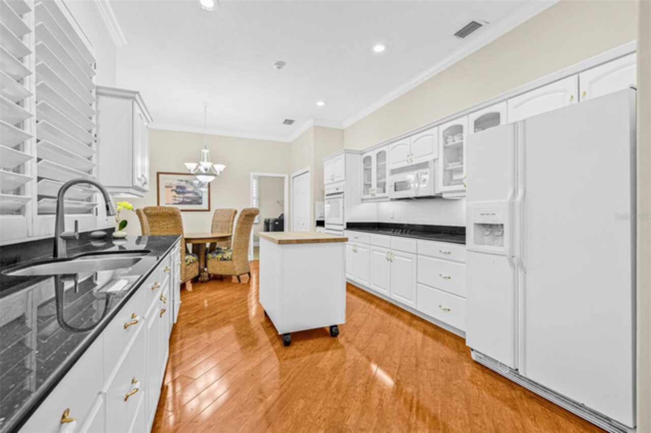 Listing Photo 15
