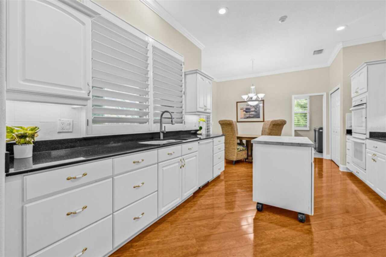 Listing Photo 17