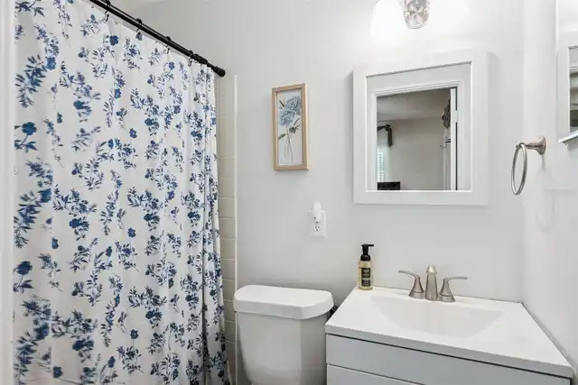 Listing Photo 11