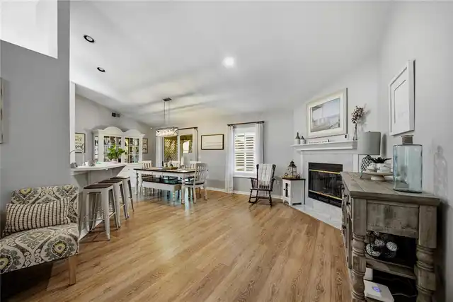 Listing Photo 10