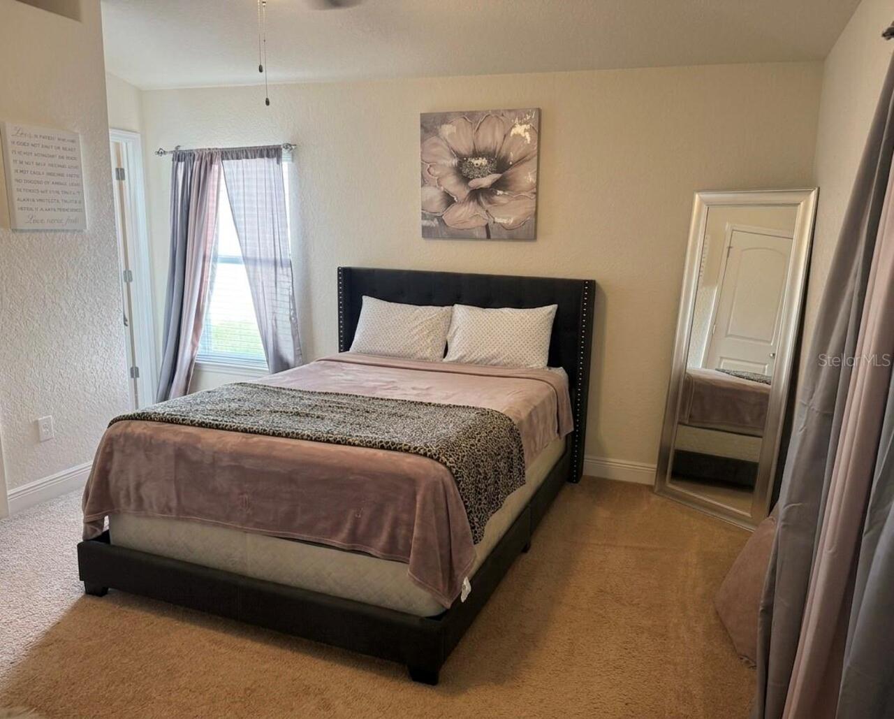 Listing Photo 12