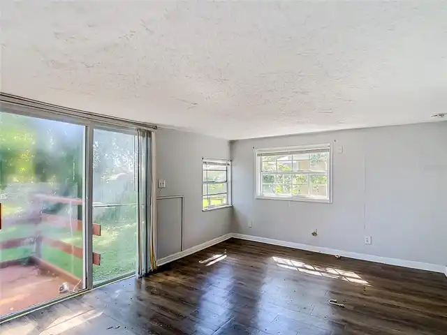 Listing Photo 13