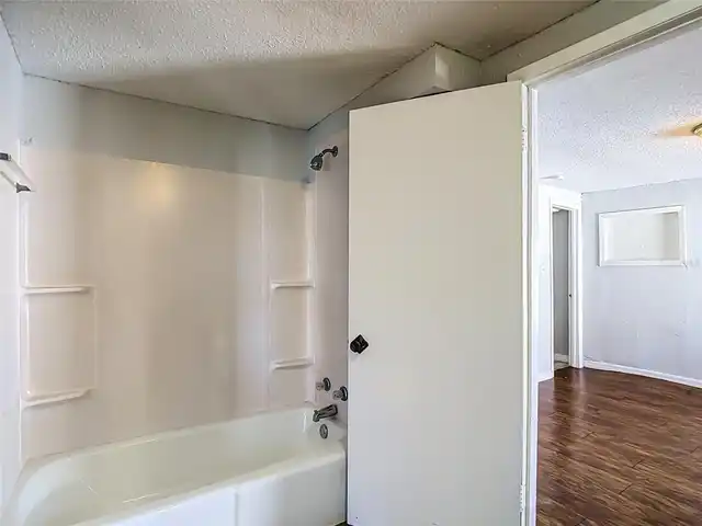 Listing Photo 20