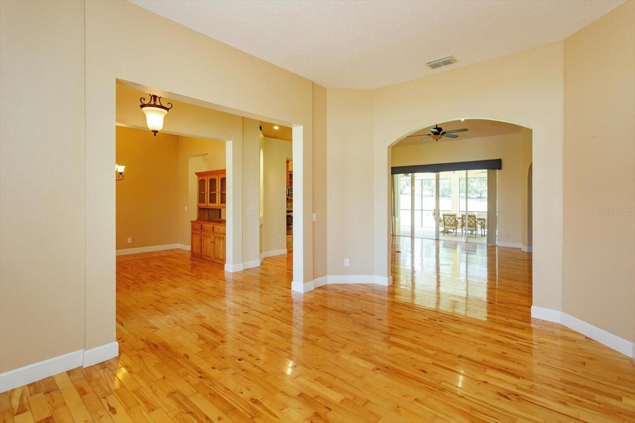 Listing Photo 38
