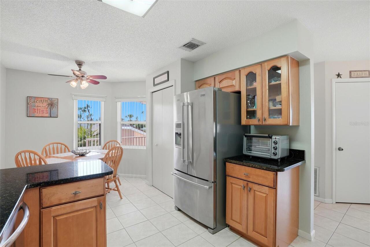 Listing Photo 9