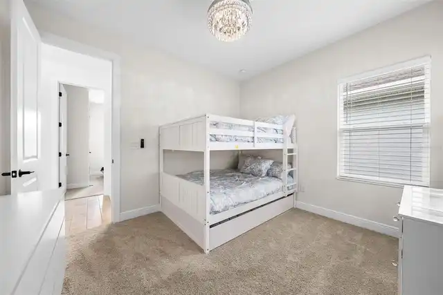 Listing Photo 17