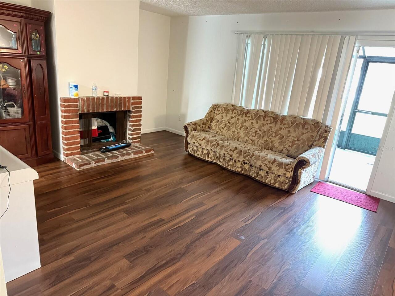 Listing Photo 6