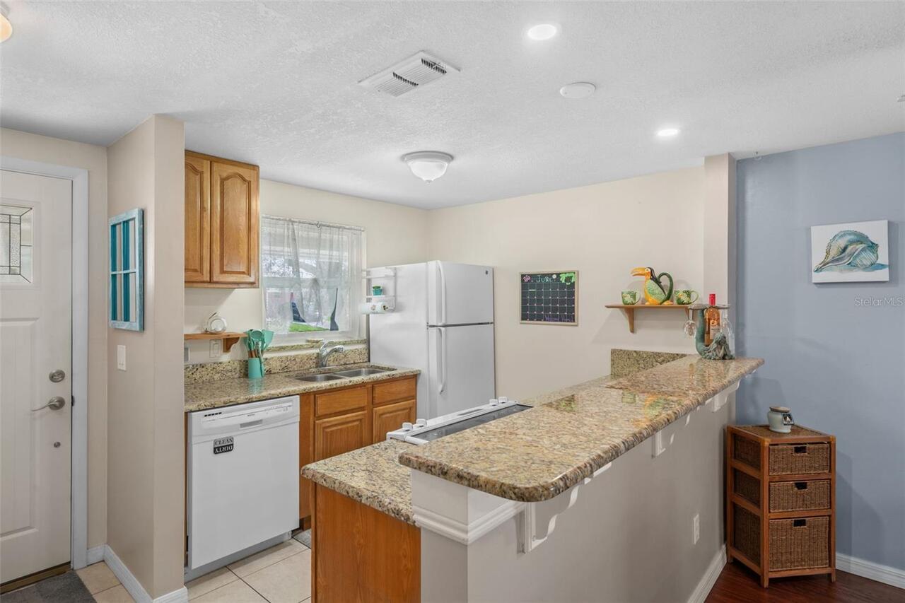 Listing Photo 9