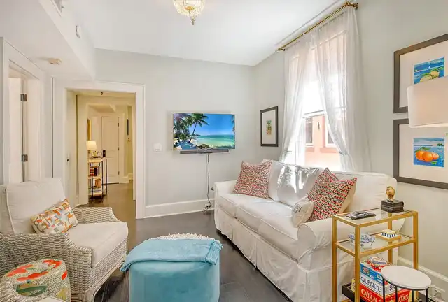 Listing Photo 9
