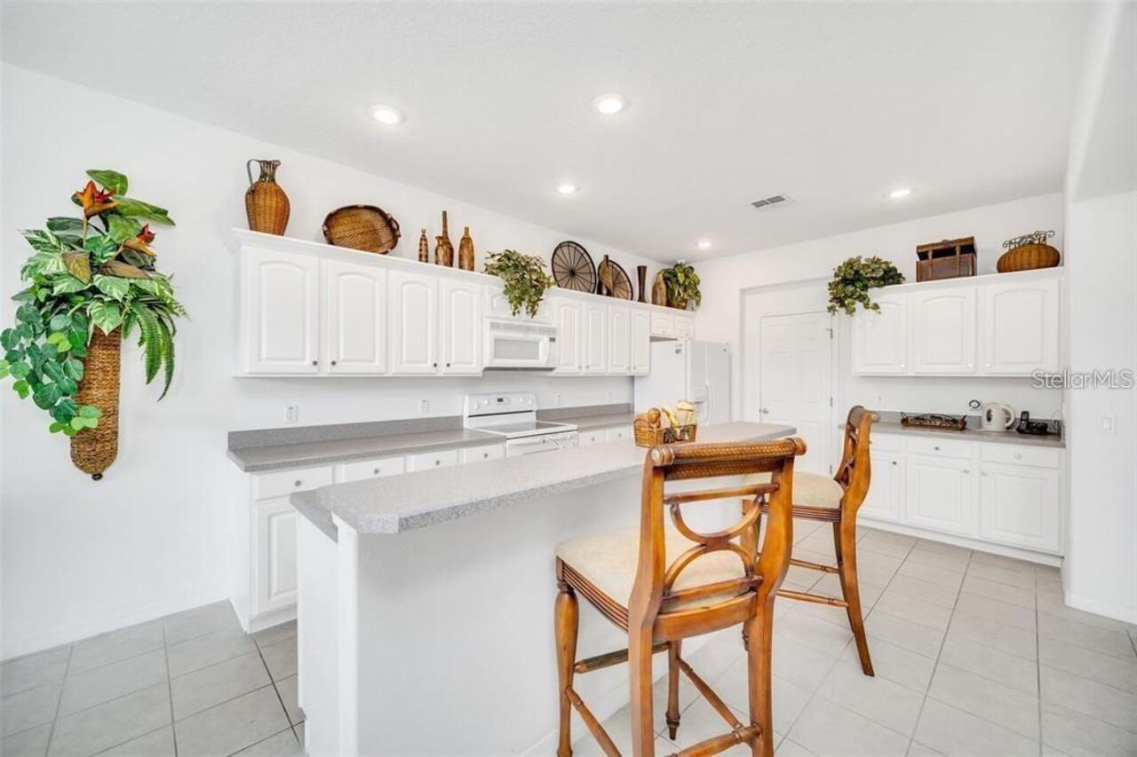 Listing Photo 8