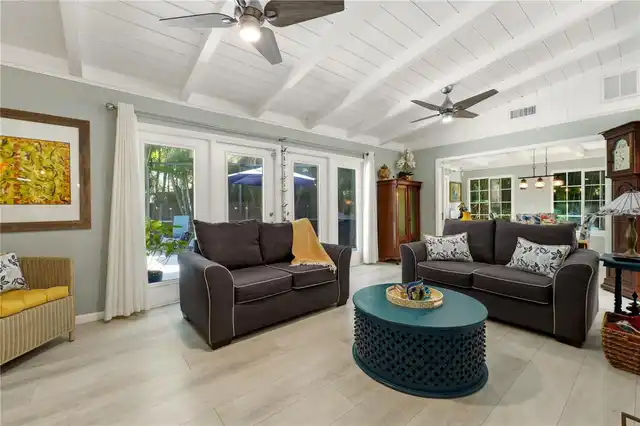 Listing Photo 16