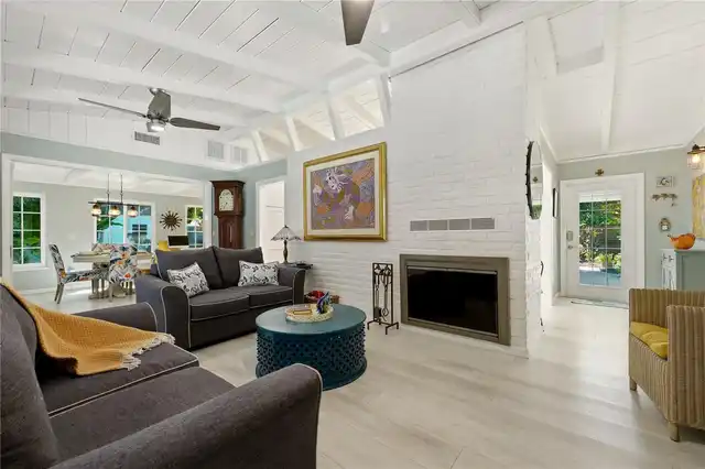 Listing Photo 17