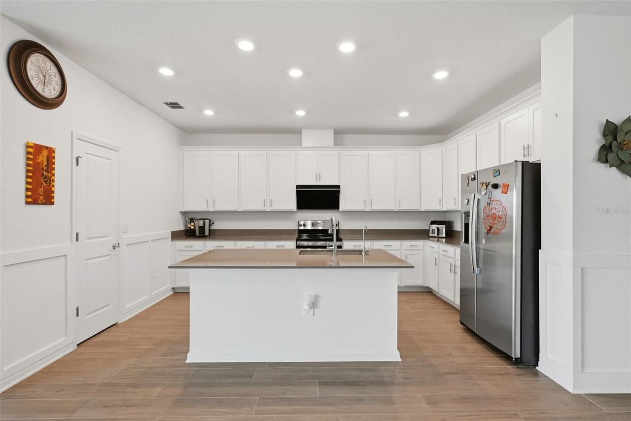 Listing Photo 17